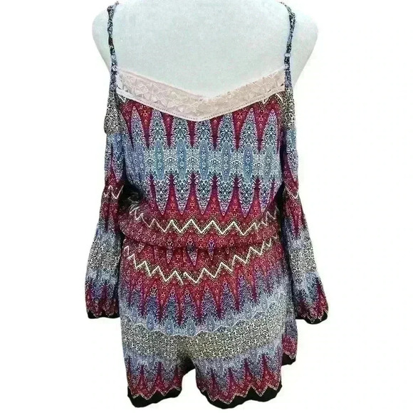 Umgee Boho Off-The-Shoulder Romper size S with pockets & adjustable straps - Picture 5 of 9